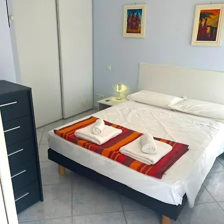 Center 200 M From The Sea, Terrace And Garage Menton