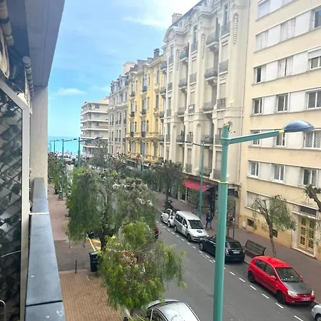 Center 200 M From The Sea, Terrace And Garage